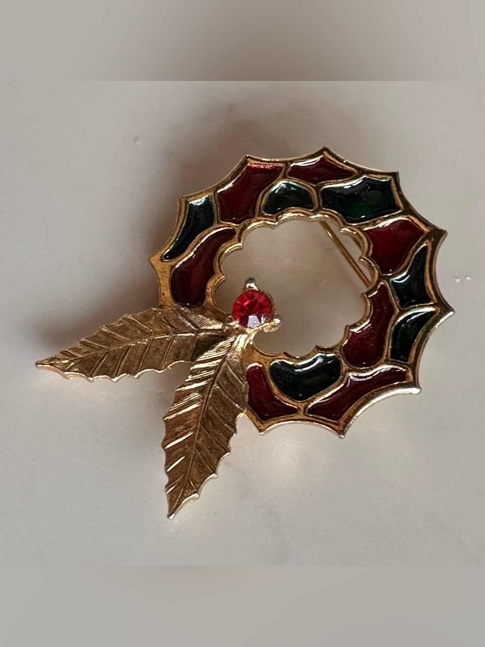 Gold-Tone Holiday Christmas Wreath Brooch with Red and Green Enamel
